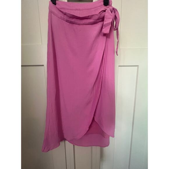 AMERICAN EAGLE PINK KNEE LENGTH SIDE TIE WRAP SKIRT WOMENS SIZE MEDIUM - Picture 1 of 6